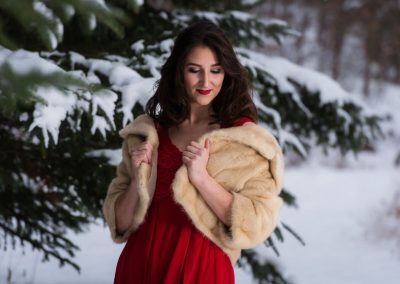 How To Look Your Best In Your Wedding Portraits